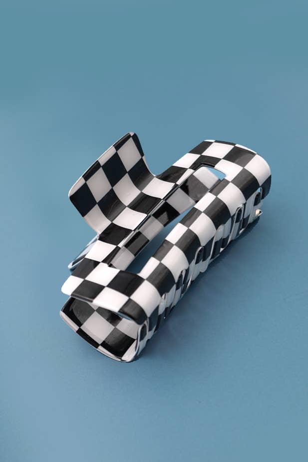 JUMBO CHECKER HAIR CLAW CLIP