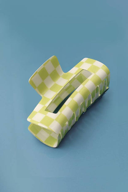 JUMBO CHECKER HAIR CLAW CLIP
